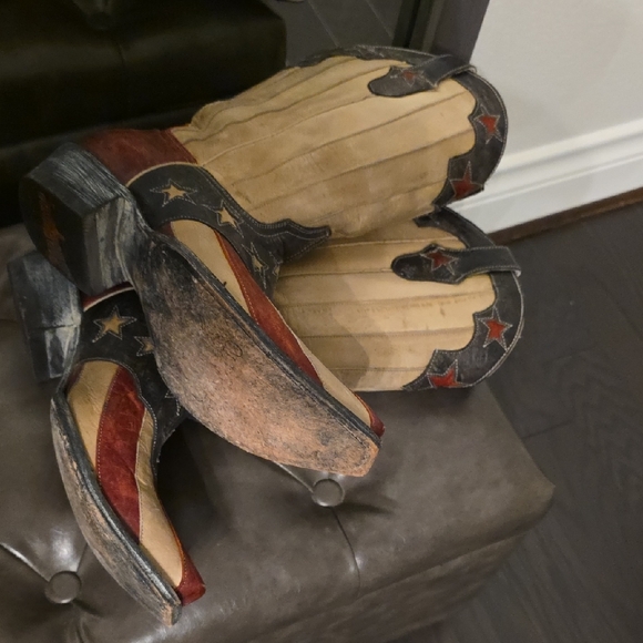 Old Gringo Red, Blue, and Cream Star Ankle Boots - Picture 13 of 16